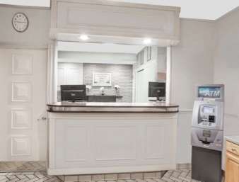 Travelodge Inn & Suites Latham Interior foto